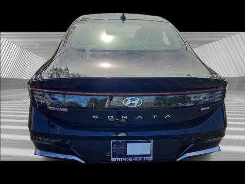 2025 Hyundai SONATA Hybrid SE