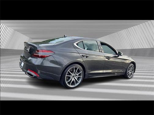 2024 Genesis G70 2.5T RWD