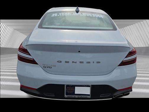 2023 Genesis G70 2.0T RWD