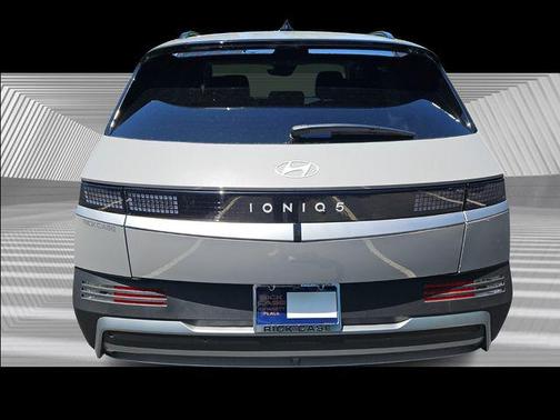 2025 Hyundai IONIQ 5 SEL