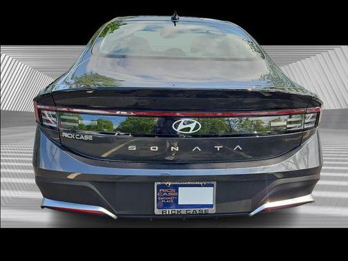 2025 Hyundai SONATA SE