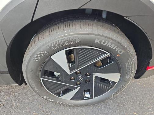 2025 Hyundai IONIQ 5 SEL