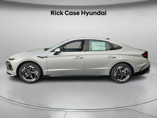 2026 Hyundai SONATA SEL