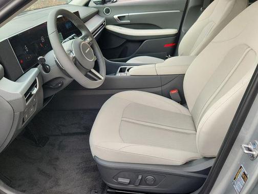 2026 Hyundai SONATA SEL