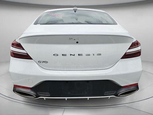 2025 Genesis G70 2.5T RWD