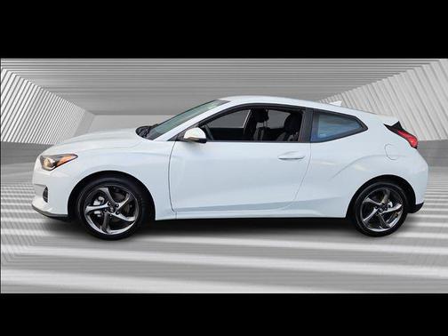 2019 Hyundai Veloster 2
