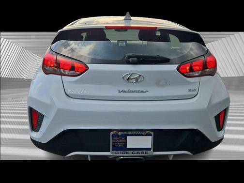 2019 Hyundai Veloster 2