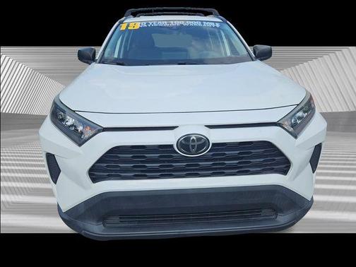 2019 Toyota RAV4 LE