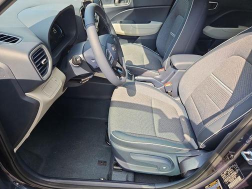 2025 Hyundai VENUE Limited