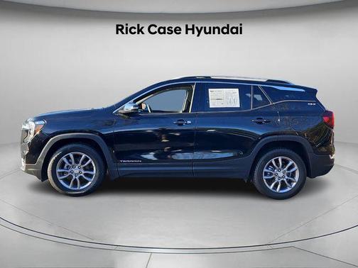 2023 GMC Terrain SLT