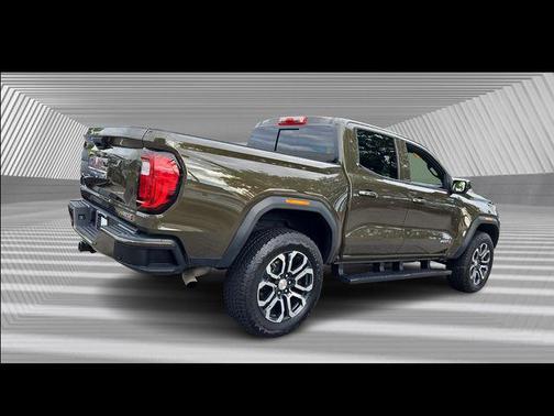 2023 GMC Canyon Base