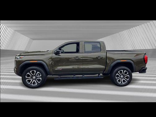 2023 GMC Canyon Base