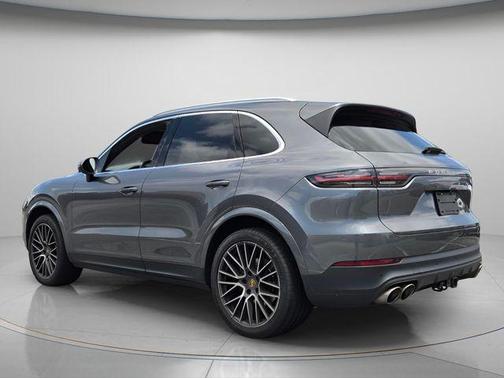 Quartzite Metallic 2019 Porsche Cayenne Cayenne