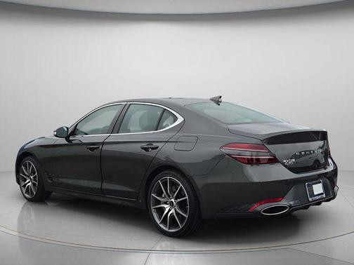 Makalu Gray 2026 Genesis G70 2.5T RWD