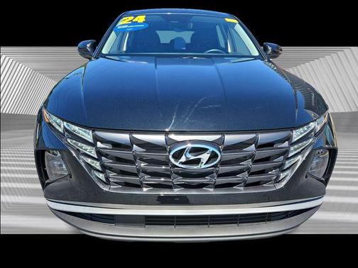 2024 Hyundai TUCSON SE