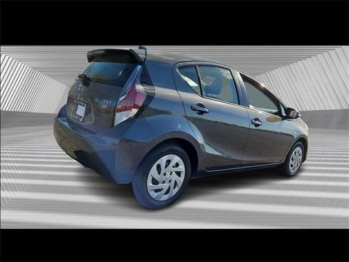 2016 Toyota Prius c Four