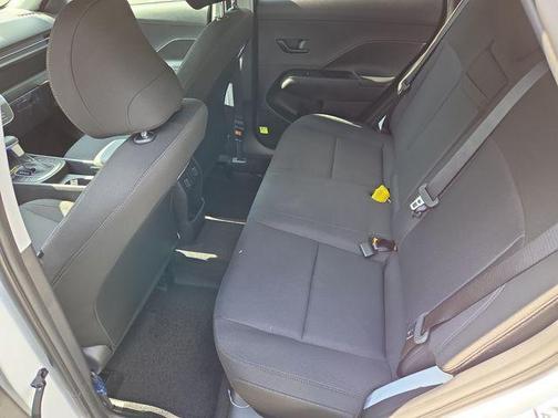 Atlas White 2026 Hyundai KONA SEL Sport