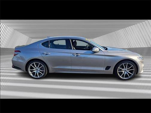 2022 Genesis G70 3.3T RWD