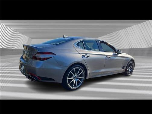 2022 Genesis G70 3.3T RWD