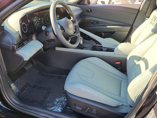 2025 Hyundai ELANTRA HEV Limited