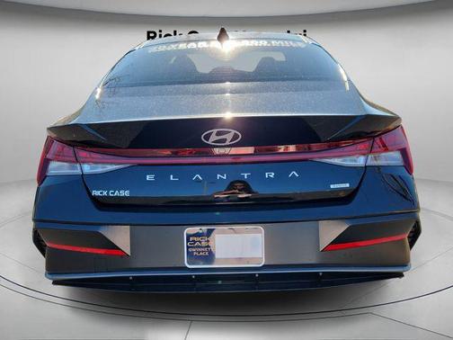 2025 Hyundai ELANTRA HEV Limited