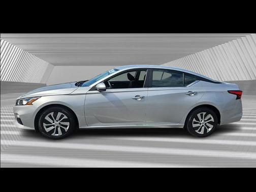 2021 Nissan Altima S FWD