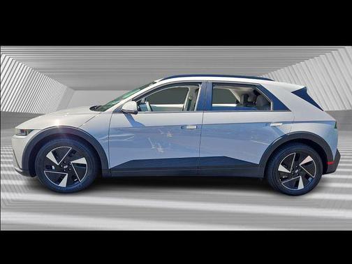2025 Hyundai IONIQ 5 SEL