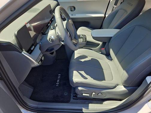 2025 Hyundai IONIQ 5 SEL
