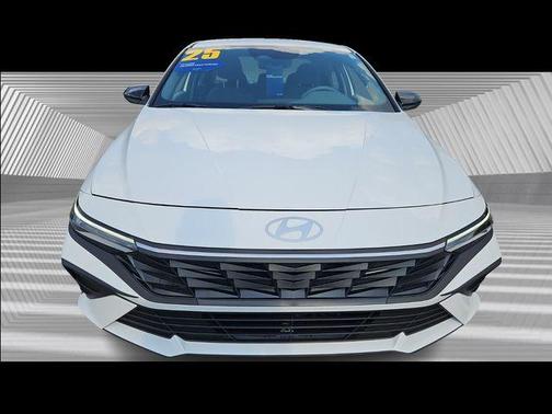 2025 Hyundai ELANTRA Sport
