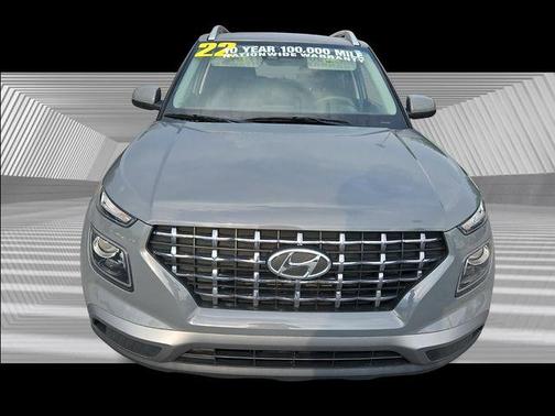 2022 Hyundai VENUE SEL