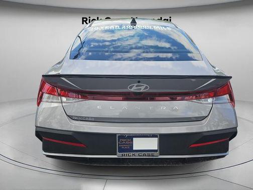 2025 Hyundai ELANTRA Sport