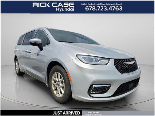 Silver Mist Clearcoat 2023 Chrysler Pacifica Touring L