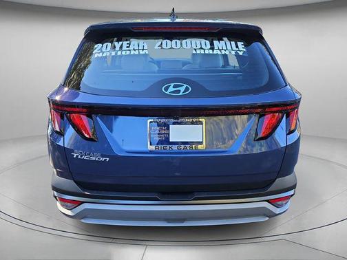 2026 Hyundai TUCSON SE