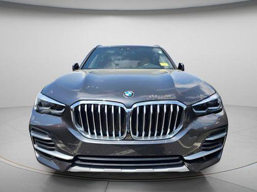 Dark Graphite Metallic 2022 BMW X5 xDrive40i