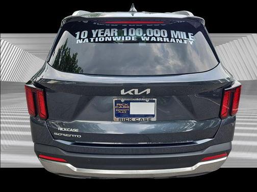 2024 Kia Sorento S