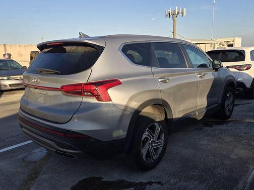 2021 Hyundai SANTA FE SE