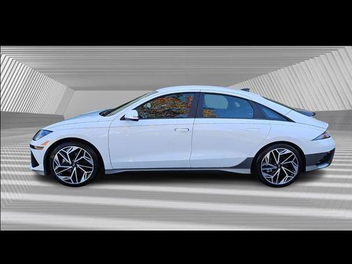 2023 Hyundai IONIQ 6 SEL
