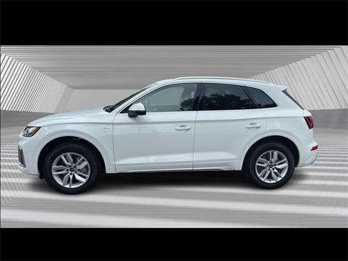2023 Audi Q5 45 S line Premium