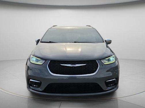 Ceramic Gray Clearcoat 2022 Chrysler Pacifica Limited