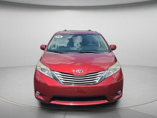 Salsa Red Pearl 2015 Toyota Sienna XLE