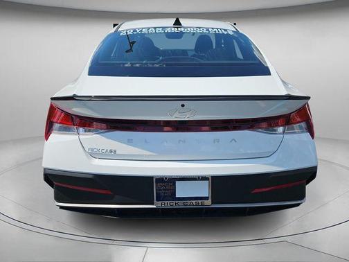 2025 Hyundai ELANTRA Sport