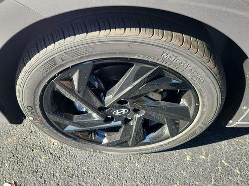 2026 Hyundai ELANTRA Sport