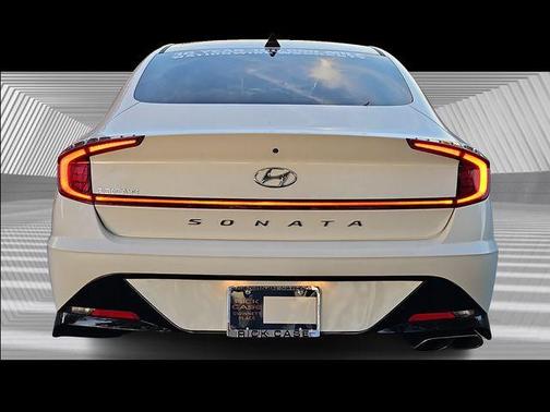 2022 Hyundai SONATA SEL