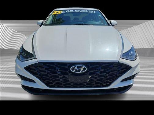 2022 Hyundai SONATA SEL