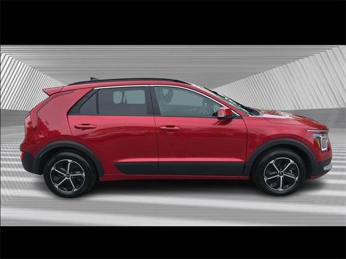 2024 Kia Niro EX