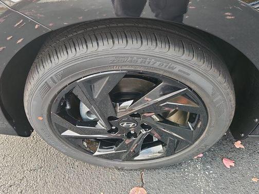 2026 Hyundai ELANTRA Sport