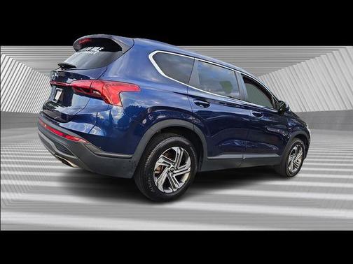 2021 Hyundai SANTA FE SE
