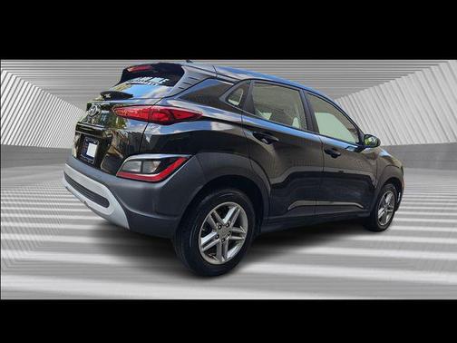 2022 Hyundai KONA SE