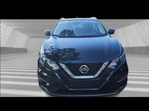 2022 Nissan Rogue Sport SV
