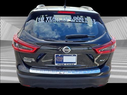 2022 Nissan Rogue Sport SV
